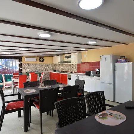 Casa Octaral Homestay *